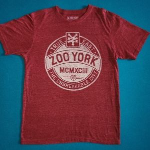 Zoo York Skateboarding Mens T-Shirt Classic Logo The City Graphic Red Sz Medium
